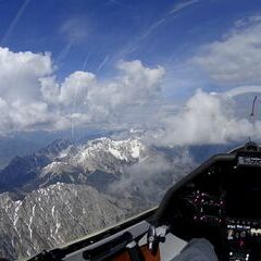 Flugwegposition um 14:35:25: Aufgenommen in der Nähe von Gemeinde Obertilliach, 9942 Obertilliach, Österreich in 3132 Meter